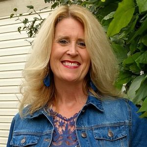 Meet your Posher, Cindy